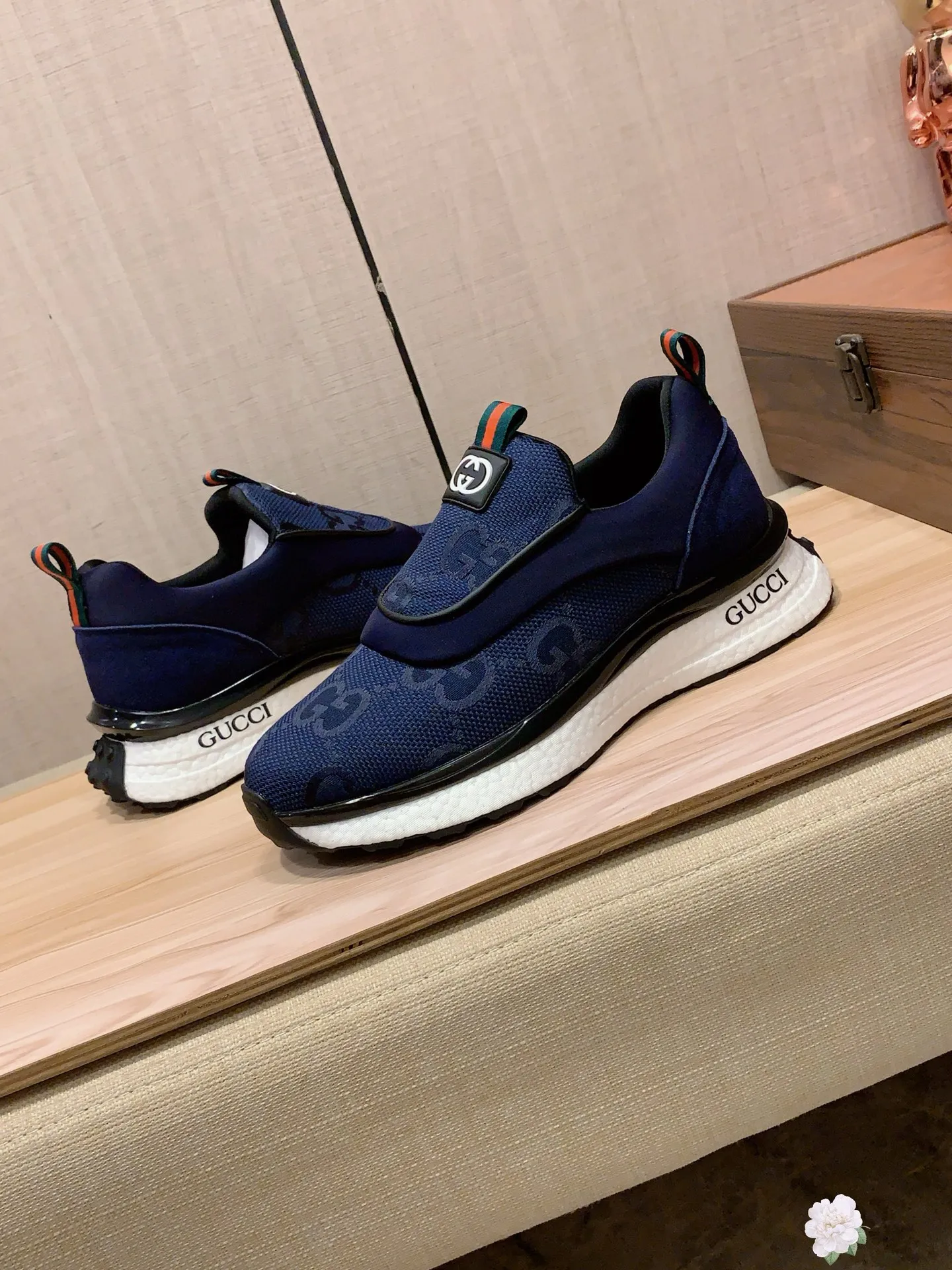 Men's men's shoes💰460💰💰🎩🎩[Lightning][Lightning] "Gucci*" The latest • popular casual shoes, top brand [seduce] luxury ~ purchasing agency, top ~ quality. [Strong] The upper is made of imported breathable cowhide with woven material ➕ breathable sheepskin feet (•) and fine workmanship. The original stylish and stylish soft rubber wear-resistant and non-slip outsole is light and comfortable on the feet. The real thing looks better when photographed. 004: Size: 38-44, 3️⃣ colors selected